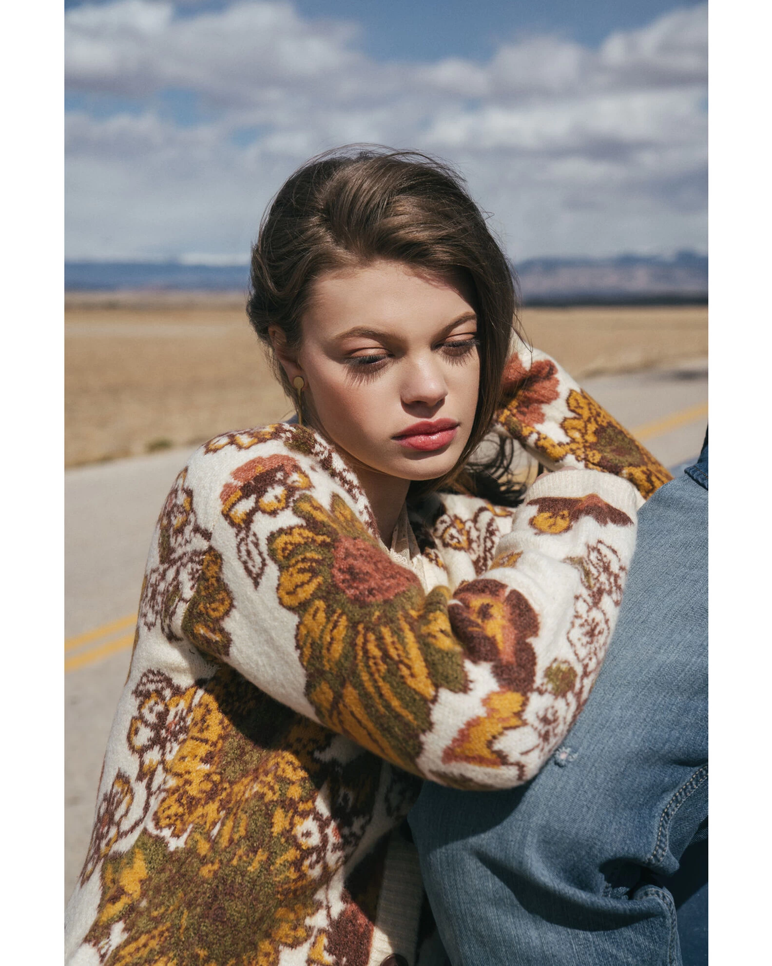 Cleo + Wolf Women's Floral Knit Jacquard Long Cardigan Sweater 3 Cleo + Wolf Women's Floral Knit Jacquard Long Cardigan Sweater - Image 3