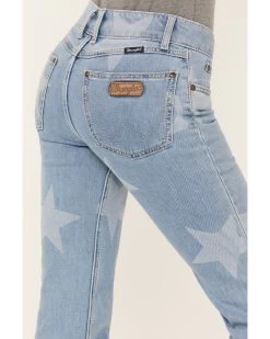 Wrangler Retro Women's Light Wash Mid Rise Star Print Mae Flare Jeans -Women - Western Cowboy 2000380198 400 P4