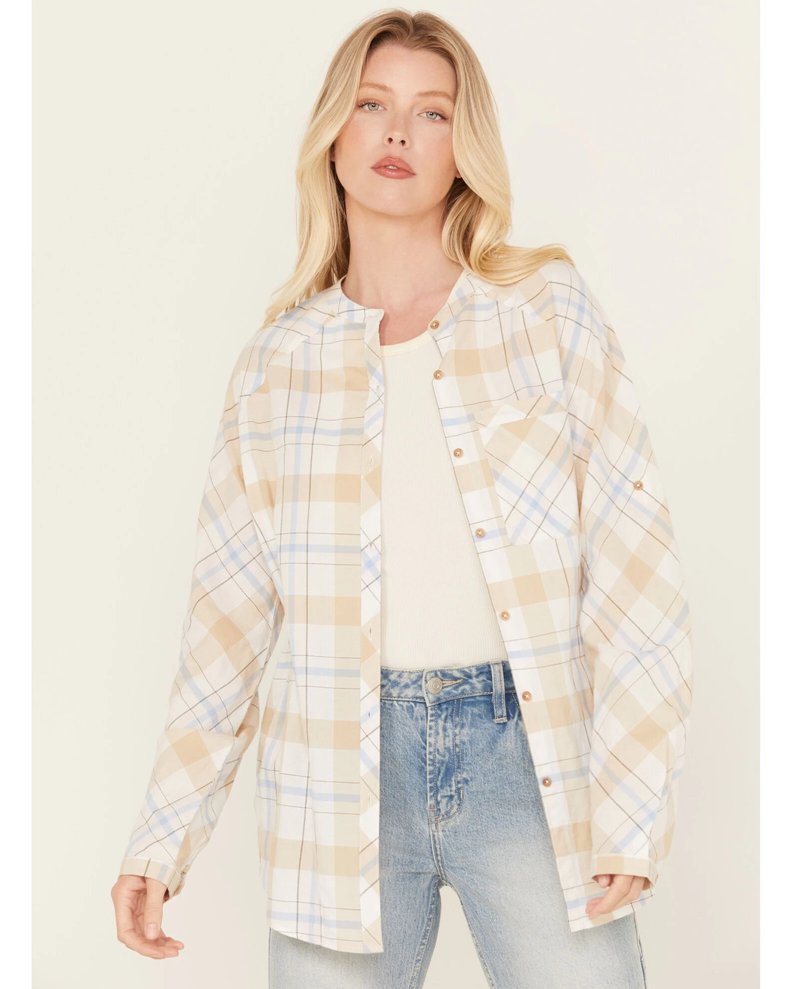 Cleo + Wolf Women's Oversized Plaid Print Button Up 3 Cleo + Wolf Women's Oversized Plaid Print Button Up - Image 3